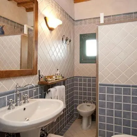 Apartment Huebsche Mit Gemeinsamem Pool
